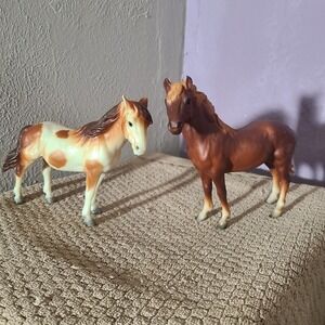 Vintage Breyer 3065 Classic Mustang Family Pinto Mare & Chestnut Stallion 1977